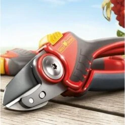 WOLF-Garten Snoeischaar "Premium Plus" RS 4000 - Aambeeld - Max. Knipdiameter 25 Mm - Links- En Rechtshandige - Softinleg Handgreep - Snijhoek 30° - Voor Grote Handen - Vervangbare Messen En Aambeeld 13 WOLF-Garten Snoeischaar "Premium Plus" RS 4000 - Aambeeld - Max. Knipdiameter 25 Mm - Links- En Rechtshandige - Softinleg Handgreep - Snijhoek 30° - Voor Grote Handen - Vervangbare Messen En Aambeeld -Tuingereedschap Winkel 1200x1193 1