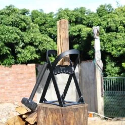 Lighted Lifestyle™| Houtklover Voor Aanmaakhout Incl. Kloofhamer - Houtsplijter - Houtkliever - Snel Haardhout - Gietijzer - Incl. Schroeven -Tuingereedschap Winkel 1200x1200 428