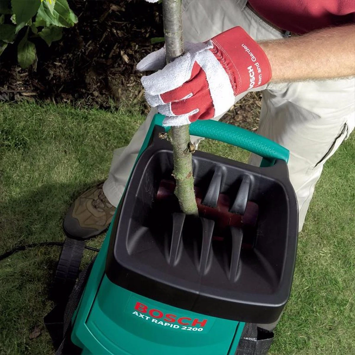 Bosch AXT Rapid 2200 Hakselaar - 2200 W - 90 Kg/u 6 Bosch AXT Rapid 2200 Hakselaar - 2200 W - 90 Kg/u - Afbeelding 4