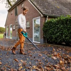 VONROC Accu Bladblazer – VPower 20V – 2 Standen – Max. Blaassnelheid 190km/u – Incl. Accu En Oplader -Tuingereedschap Winkel 1200x1200 542