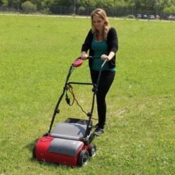 Einhell Verticuteerder En Beluchter RG-SA 1433 (1400 W - 33 Cm Werkbreedte - 3-voudige Hoogteverstelling - 28 L - Aanbevolen Voor Oppervlaktes Tot 400 M²) 33 Einhell Verticuteerder En Beluchter RG-SA 1433 (1400 W - 33 Cm Werkbreedte - 3-voudige Hoogteverstelling - 28 L - Aanbevolen Voor Oppervlaktes Tot 400 M²) -Tuingereedschap Winkel 1200x1200 605