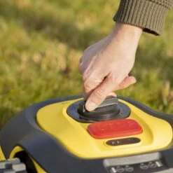 Powerplus POWXG6305 Robotmaaier - 18V - Voor Gazons Tot Ca. 500m² - Maaibreedte 180mm - Incl. Laadstation En Accessoires 18 Powerplus POWXG6305 Robotmaaier - 18V - Voor Gazons Tot Ca. 500m² - Maaibreedte 180mm - Incl. Laadstation En Accessoires -Tuingereedschap Winkel 1200x1200 687