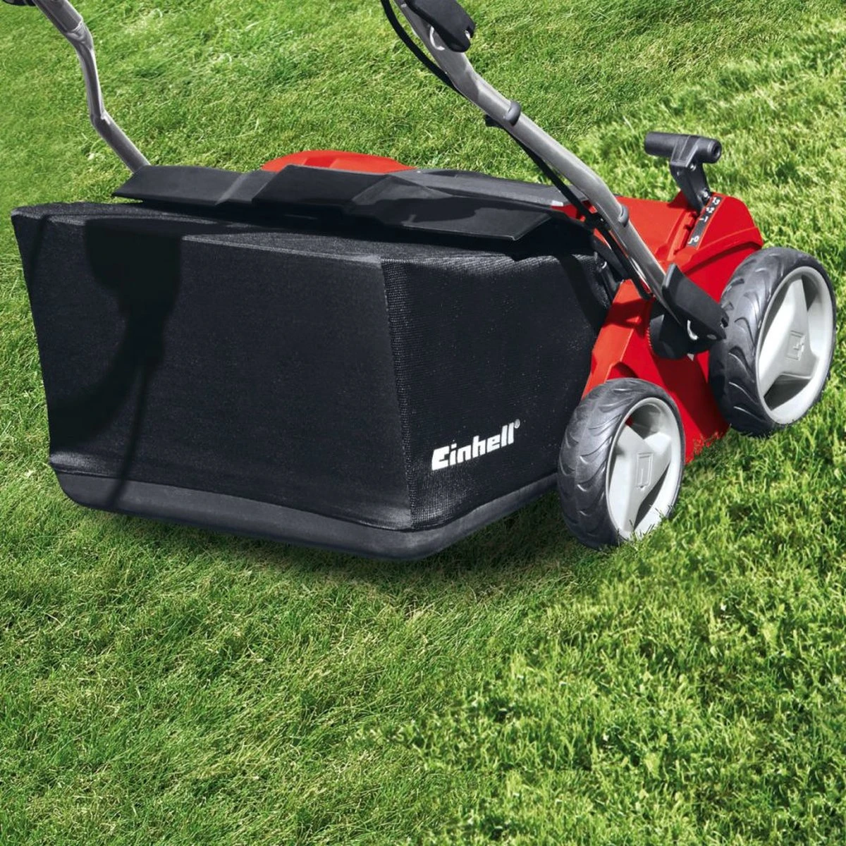 Einhell Verticuteerder En Beluchter GE-SA 1640 (1600 W - 40 Cm Werkbreedte - Tot 12 Mm Werkdiepte - In Hoogte Verstelbaar Stuur - Opvangzak 48 L - Incl. Beluchtingsrol) 4 Einhell Verticuteerder En Beluchter GE-SA 1640 (1600 W - 40 Cm Werkbreedte - Tot 12 Mm Werkdiepte - In Hoogte Verstelbaar Stuur - Opvangzak 48 L - Incl. Beluchtingsrol) - Afbeelding 2