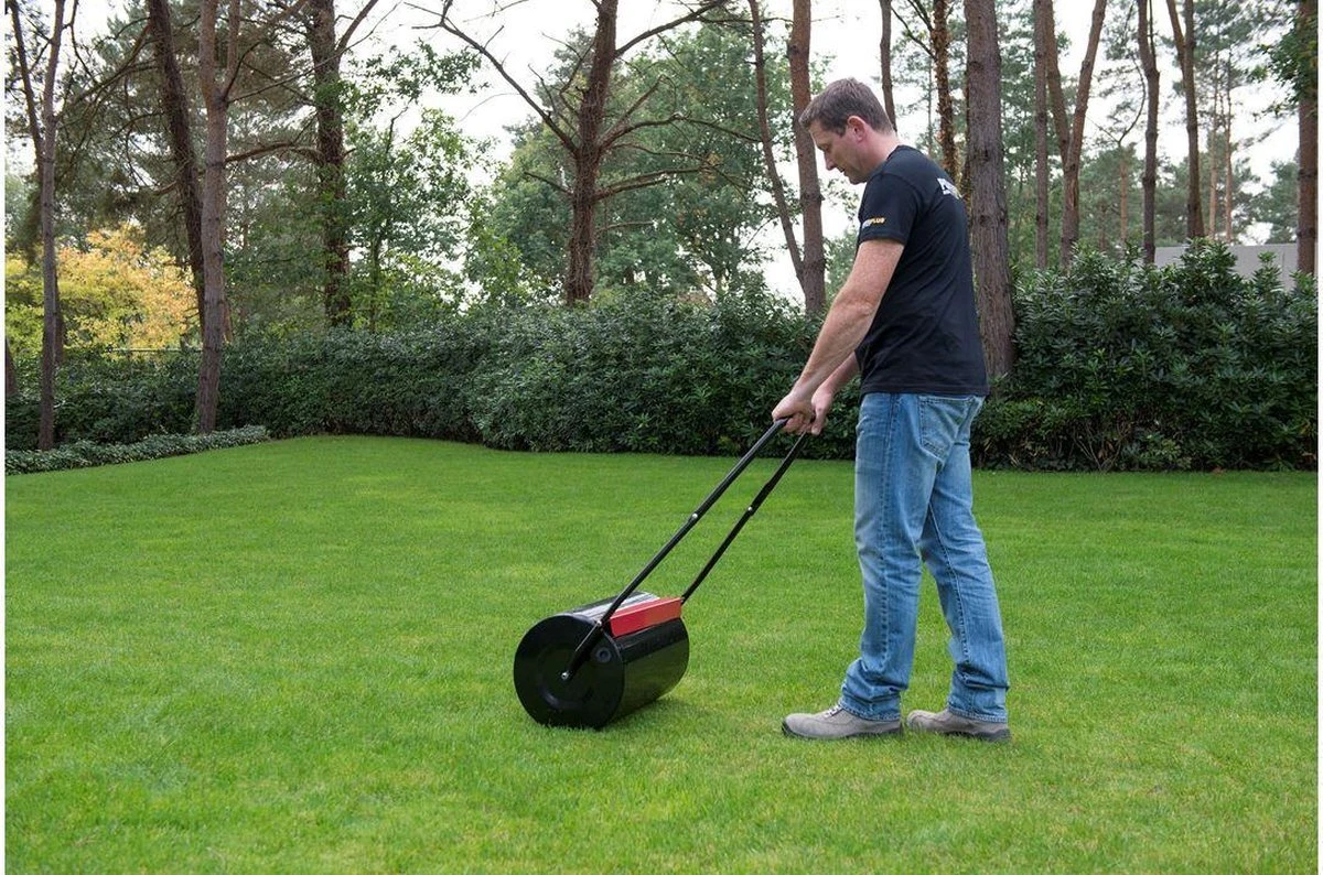 Kreator KRTGR9101 Tuinwals - 50 Cm Werkbreedte 6 Kreator KRTGR9101 Tuinwals - 50 Cm Werkbreedte - Afbeelding 4