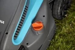 GARDENA - PowerMax™ 1200/32 0- Grasmaaier (gemotoriseerd) - Maaibreedte 32 Cm 18 GARDENA - PowerMax™ 1200/32 0- Grasmaaier (gemotoriseerd) - Maaibreedte 32 Cm -Tuingereedschap Winkel 1200x799 114