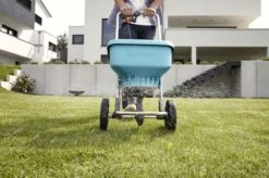 GARDENA Strooiwagen XL Strooikar - 800m2 - 18 Liter -Tuingereedschap Winkel 1200x799 127