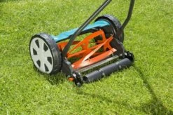 GARDENA Kooimesmaaier 330 Grasmaaier - Maaibreedte 33 Cm - Gazons Tot Ca. 150 M² 18 GARDENA Kooimesmaaier 330 Grasmaaier - Maaibreedte 33 Cm - Gazons Tot Ca. 150 M² -Tuingereedschap Winkel 1200x799 132