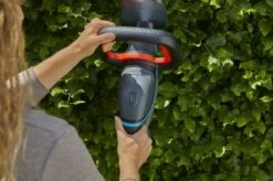 GARDENA - ComfortCut 50/18V-P4A Ready-To-Use Set - Heggenschaar -Tuingereedschap Winkel 1200x799 48