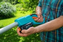 GARDENA - Telescopische Heggenschaar (Zonder Accu) - THS 42/18V P4A - Meslengte 42cm - Tandmes Opening 16mm 18 GARDENA - Telescopische Heggenschaar (Zonder Accu) - THS 42/18V P4A - Meslengte 42cm - Tandmes Opening 16mm -Tuingereedschap Winkel 1200x800 102