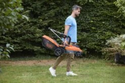 Black & Decker BLACK+DECKER BCMW3318L2-QW Grasmaaier - 18V - 33cm - Incl. 2 Accu's En Lader -Tuingereedschap Winkel 1200x800 183