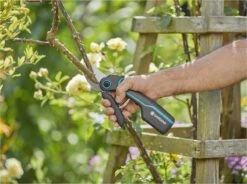 GARDENA AssistCut Snoeischaar- Ø 25mm 25 GARDENA AssistCut Snoeischaar- Ø 25mm -Tuingereedschap Winkel 1200x896