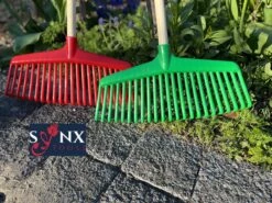 Synx Tools Gazonhark Bladhark 23 Tanden Hark - Harken - Grashark- Gazon - Kunststof Blauw/groen -Met Steel 120cm 9 Synx Tools Gazonhark Bladhark 23 Tanden Hark - Harken - Grashark- Gazon - Kunststof Blauw/groen -Met Steel 120cm -Tuingereedschap Winkel 1200x899 5