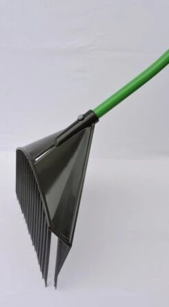 Golden Gark Multihark - Voor Harken, Scheppen En Zeven - Per Stuk – Groen 13 Golden Gark Multihark - Voor Harken, Scheppen En Zeven - Per Stuk – Groen -Tuingereedschap Winkel 661x1200