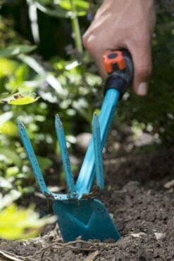 GARDENA Combisystem Tuinhak - Werkbreedte 6,5cm - 25 Jaar Garantie 19 GARDENA Combisystem Tuinhak - Werkbreedte 6,5cm - 25 Jaar Garantie -Tuingereedschap Winkel 800x1200 21