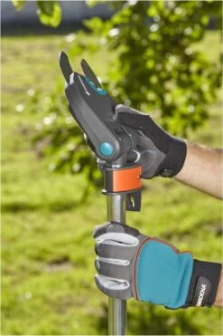 GARDENA - Comfort Takkenschaar StarCut 160 - Snoeischaar - Reikwijdte Ca. 3.5 M - Max Knipdiameter 32 Mm 16 GARDENA - Comfort Takkenschaar StarCut 160 - Snoeischaar - Reikwijdte Ca. 3.5 M - Max Knipdiameter 32 Mm -Tuingereedschap Winkel 800x1200 7