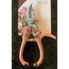 Grouw Rozenschaar - Rose Pruner - Rozenschaar Bloemschikken - Rozen Schaar - Bloemenschaar - Bloemenschaar Snijbloemen - Bloemenschaartje - Tuinieren En Onderhoud - 1 Grouw Rozenschaar - Rose Pruner - Rozenschaar Bloemschikken - Rozen Schaar - Bloemenschaar - Bloemenschaar Snijbloemen - Bloemenschaartje - Tuinieren En Onderhoud - -Tuingereedschap Winkel 809x1200
