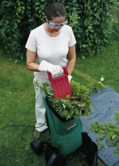 Bosch AXT Rapid 2200 Hakselaar - 2200 W - 90 Kg/u 13 Bosch AXT Rapid 2200 Hakselaar - 2200 W - 90 Kg/u -Tuingereedschap Winkel 862x1200 1