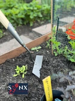 Synx Tools Rechte Schoffel 16cm Gesmeed - Schoffels / Onkruidverwijderaar - Schoffel Met Steel - 170 Cm Steel Met Hilt - Hark - Onkruidbestrijding -Tuingereedschap Winkel 899x1200 3